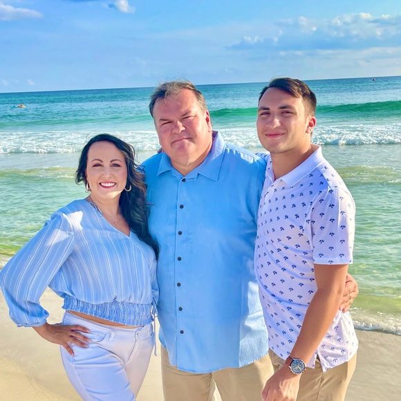 Meet your Posher, Deedee - Picture 2 of 3